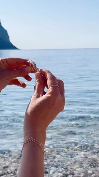 Saint-Barthélemy-de-Vals. Avec Créa'Melimélo, Mélodie Dextrait s'est lancée  dans la fabrication de bijoux